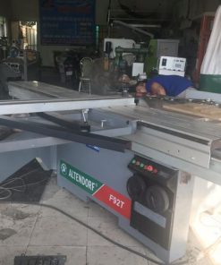 Máy Cưa Bàn Trượt Châu Âu
