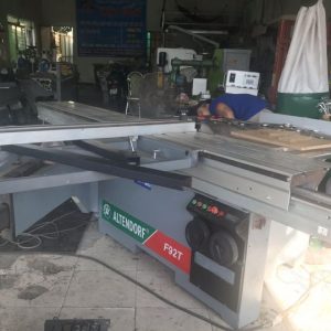 Máy Cưa Bàn Trượt Châu Âu